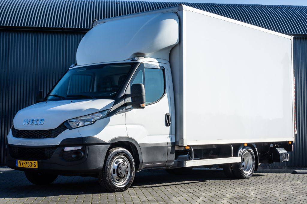 Iveco Daily bakwagen met laadklep