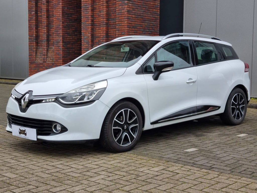 RENAULT clio station